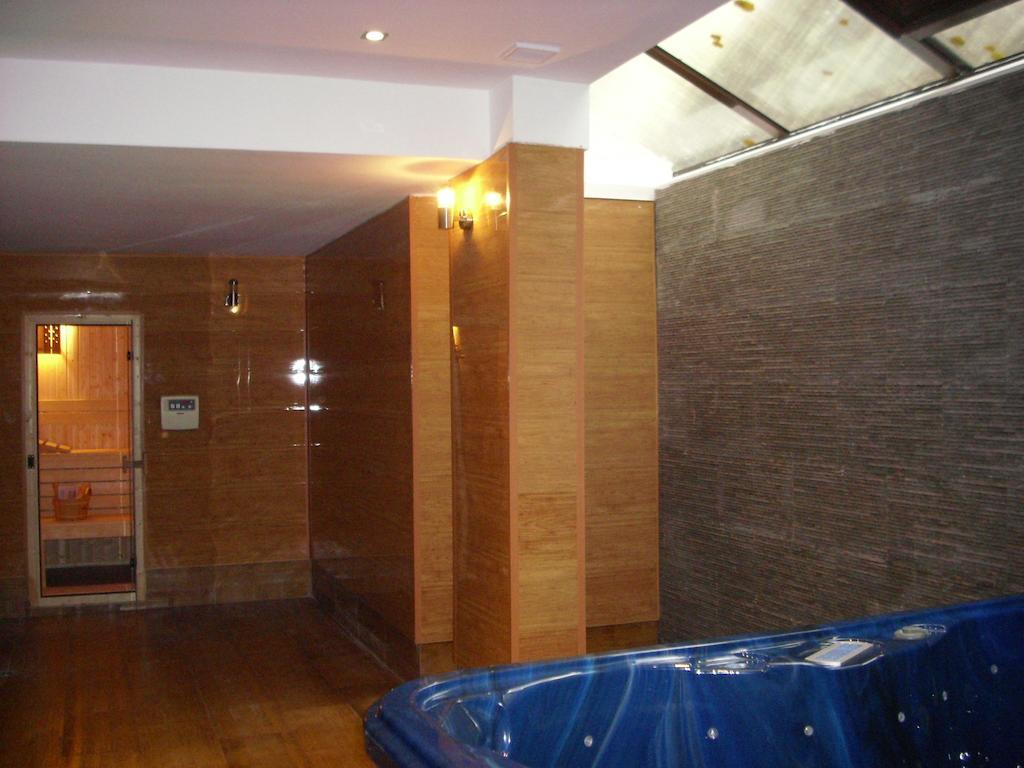 Apartments In Relax Complex Fantasy Hisarya Exterior photo