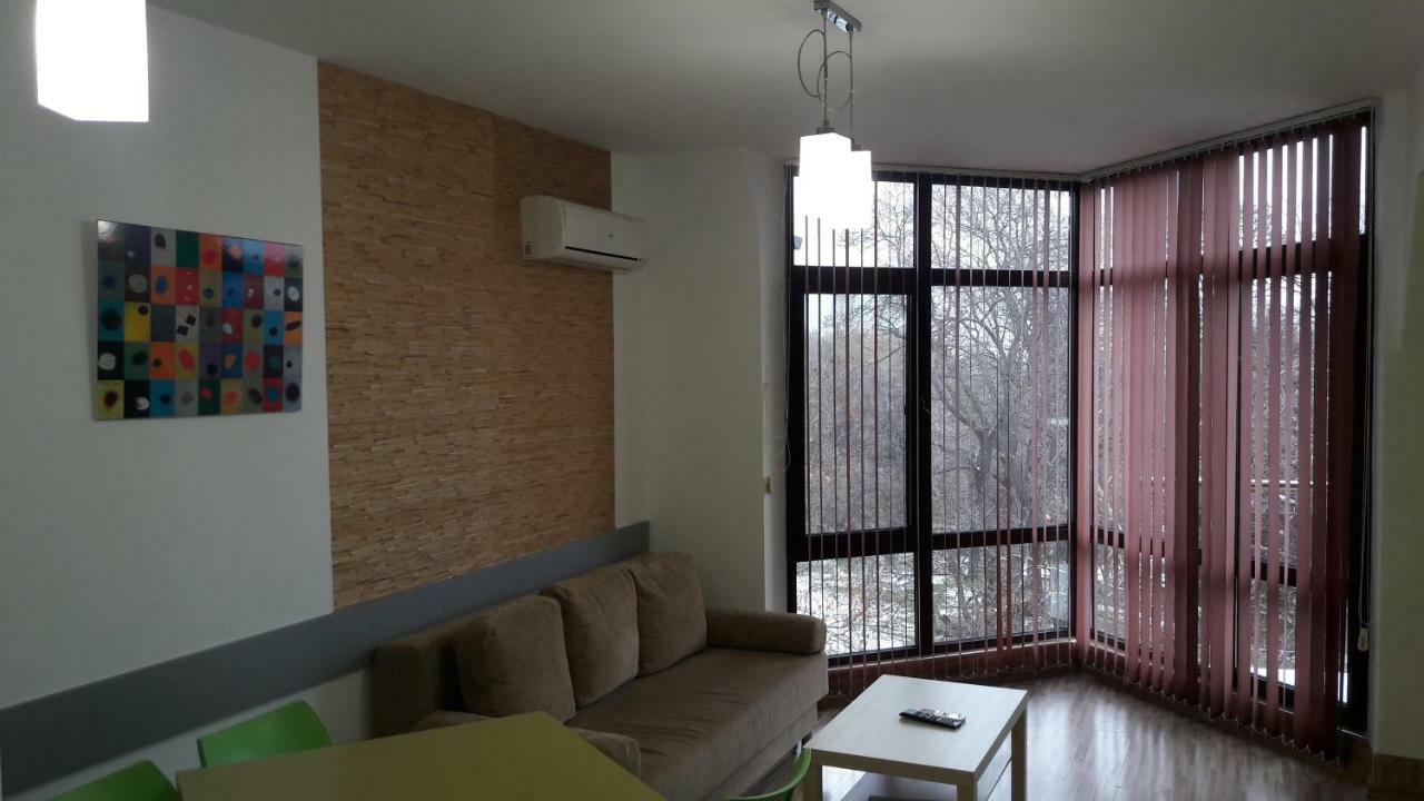 Apartments In Relax Complex Fantasy Hisarya Exterior photo